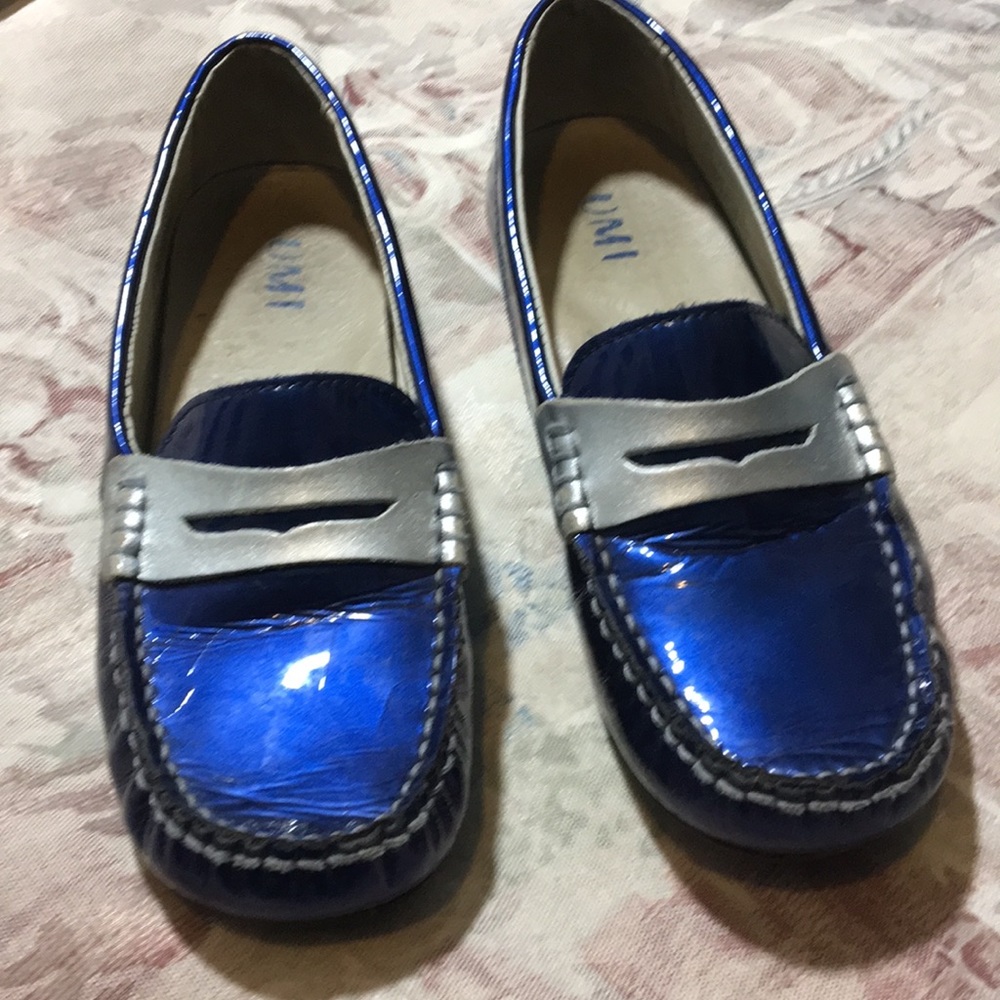 Umi 🌺 Blue Patent Leather 🌺 Slip-On Shoes Size 1